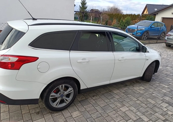 Ford Focus cena 29200 przebieg: 189000, rok produkcji 2014 z Wiązów małe 106